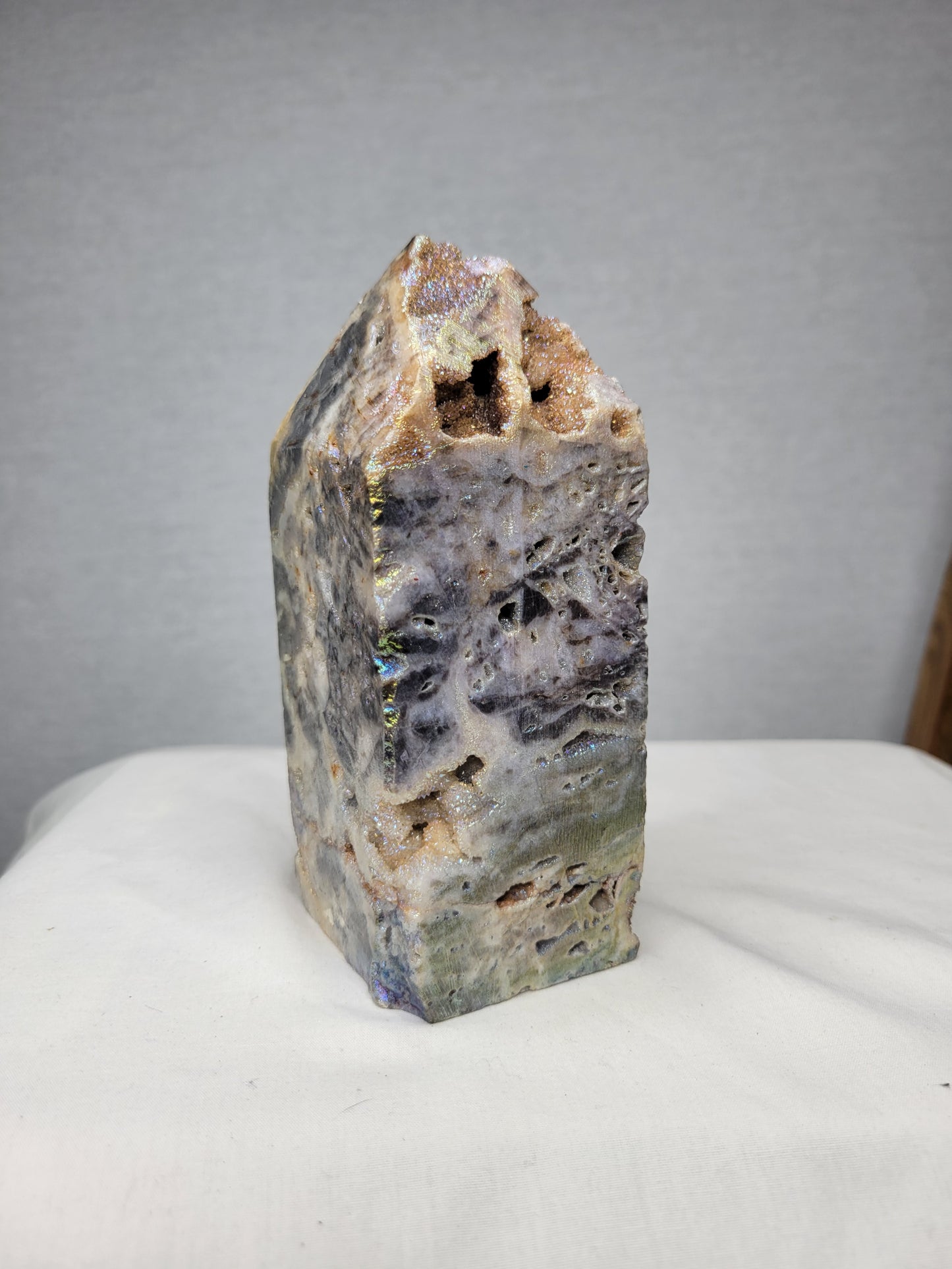 Aura Agate Tower